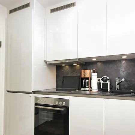 Am62 Apartment *